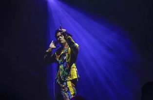 周杰倫演唱會引爆朋友圈 十萬人狂歡創全國紀錄，經紀公司深夜發文致謝
